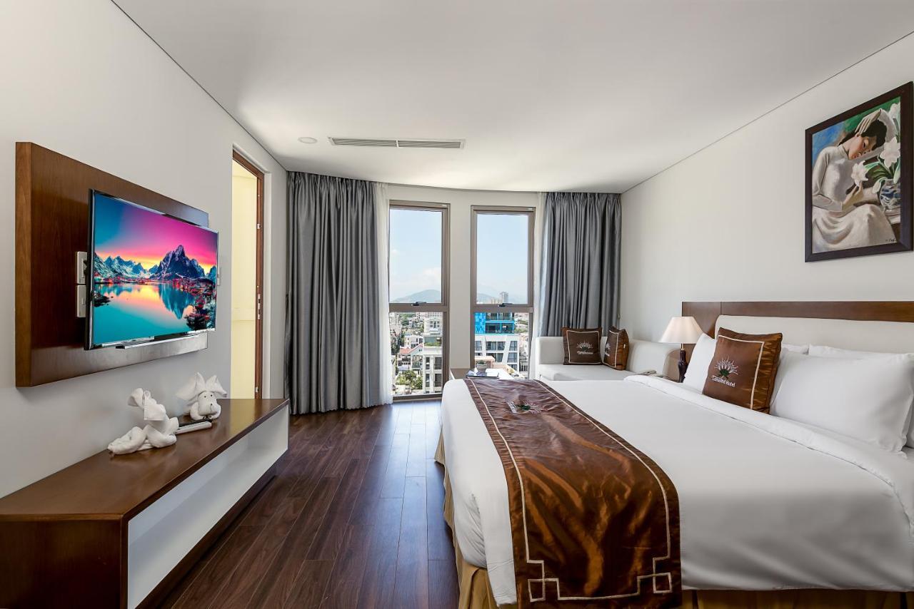 Tamarind Danang Beach Hotel Exterior foto
